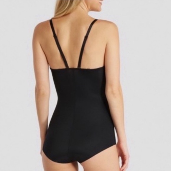 New Spanx Assets Bodysuit shapewaer - Picture 3 of 5